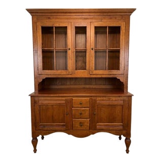 Vintage Ethan Allen Country Crossings Solid Red Maple Lighted China Hutch & Buffet For Sale