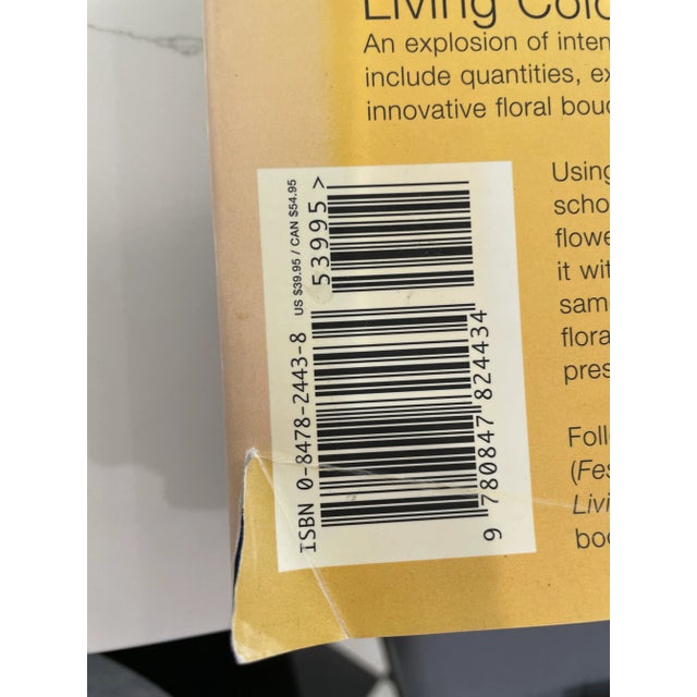 Green Vintage Book Stack - Gardening & Flower Arranging Books 1990-2005 For Sale - Image 8 of 9