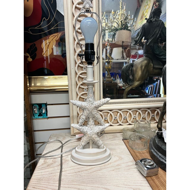 Shabby Chic Vintage Coastal White Stacked Starfish Table Lamp With Starfish Finial For Sale - Image 3 of 4