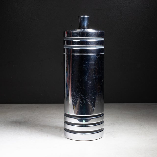 Art Deco Art Deco Chase "Gaiety" Cocktail Shaker c.1930 For Sale - Image 3 of 5