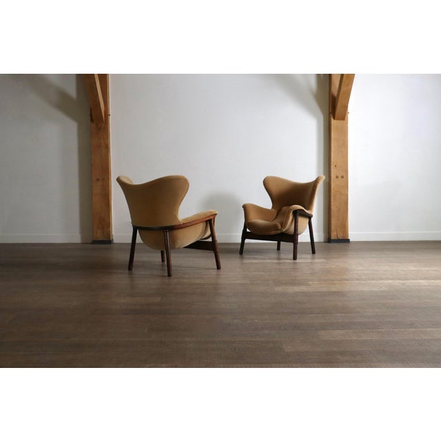 Sculptural Lounge Chairs in Mohair and Wood, Italy 1950s, Set of 2 For Sale - Image 4 of 13