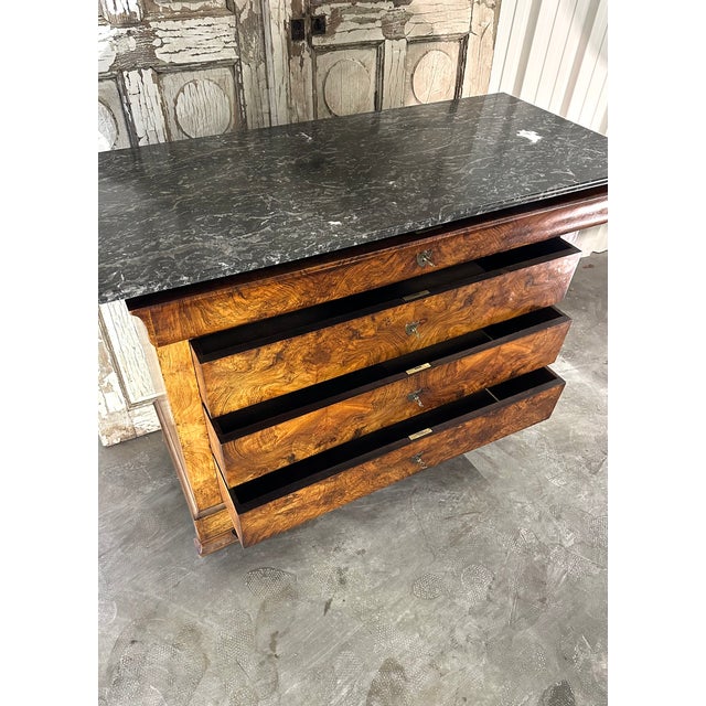 French Louis Philippe Style Walnut Commode, 1800s For Sale - Image 3 of 10
