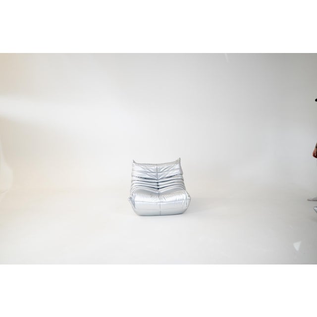 Togo Living Room Set in Silver Fabric by Michel Ducaroy for Ligne Roset, 1979, Set of 5 For Sale - Image 6 of 13