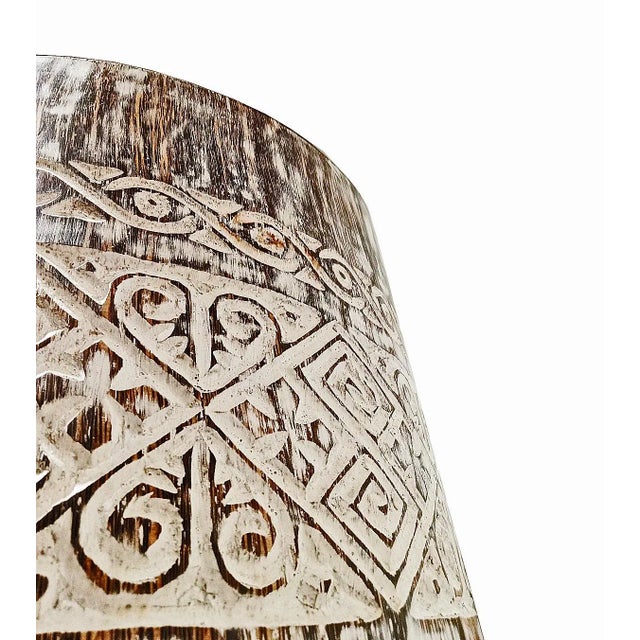 Early 21st Century Tall Hand-Carved Palm Pot For Sale In New York - Image 6 of 7