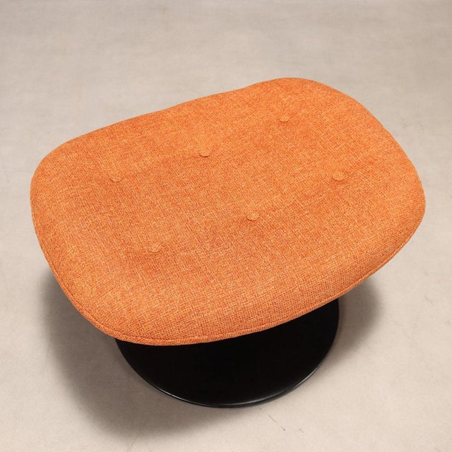 Set of F588 Chair with Ottoman by Geoffrey Harcourt for Artifort For Sale - Image 9 of 15