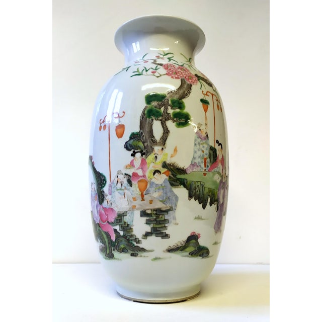 Large Chinese Republic Period Vase, 1912-1945 For Sale - Image 3 of 9