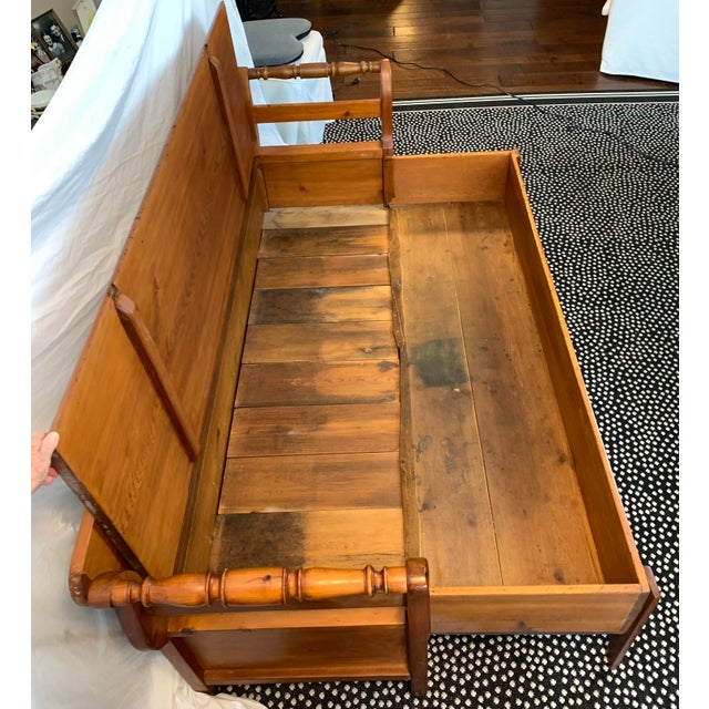 Late 19th Century Mennonite Pine Shloof For Sale In Los Angeles - Image 6 of 7