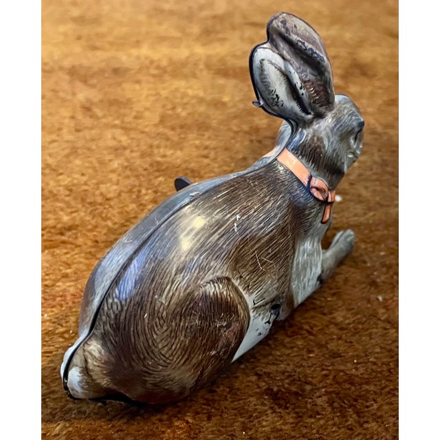 Metal Lithographed Tinplate Clockwork Bunny Rabbit or Hare by the Automatic Toy Co. Staten Island, New York Circa 1930 For Sale - Image 7 of 18