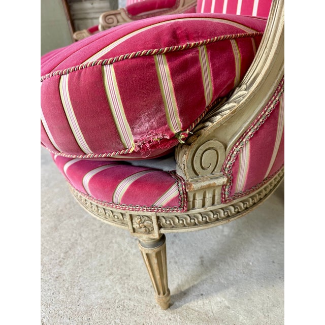 Louis XVI Lacquered Wood Bergère Armchairs, 1920s, Set of 2 For Sale - Image 4 of 14