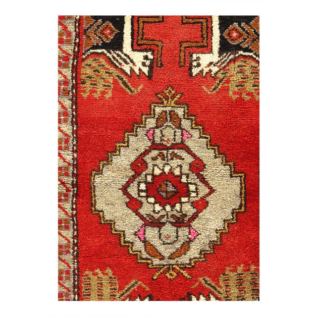 Fine Hand knotted Turkish Oushak rug made of 100% hand-spun lamb's wool rug and all natural dyes. Each rug has a dense,...