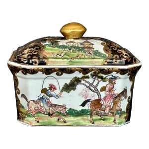 Antique Chinese Porcelain Tureen Box With Hunting Scene and Dogs