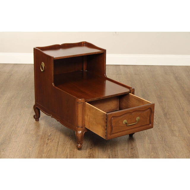 Henredon Heritage Henredon Vintage French Louis XV Style Pair of Walnut Two-Tier Side Tables For Sale - Image 4 of 12