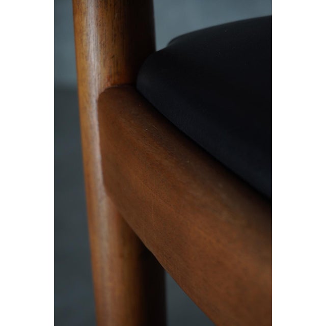 1960s Round Mod. 503 Chair from Hans Wegner, Denmark, 1960s For Sale - Image 5 of 11