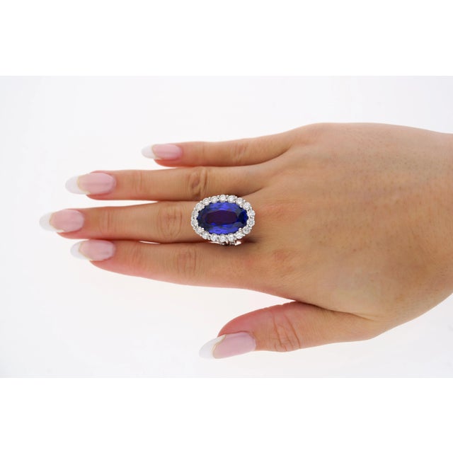 15.46 Carat Oval Cut Fine Tanzanite and Diamond Halo Ring in 18k White Gold With, Size 7 For Sale - Image 9 of 9