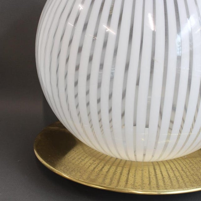 Vintage Italian Murano Glass Globe Table Lamp by Itre, 1970s For Sale - Image 4 of 12