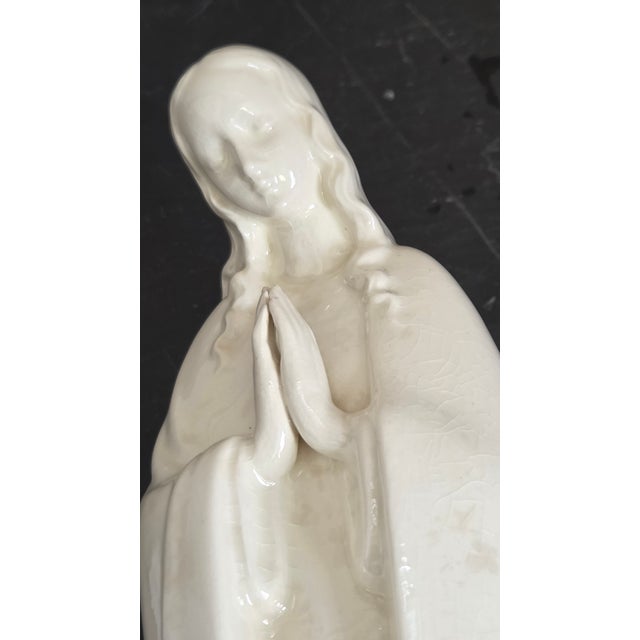 1950s Goebel Sacrart West German Porcelain Praying Madonna Figurine For Sale - Image 12 of 17