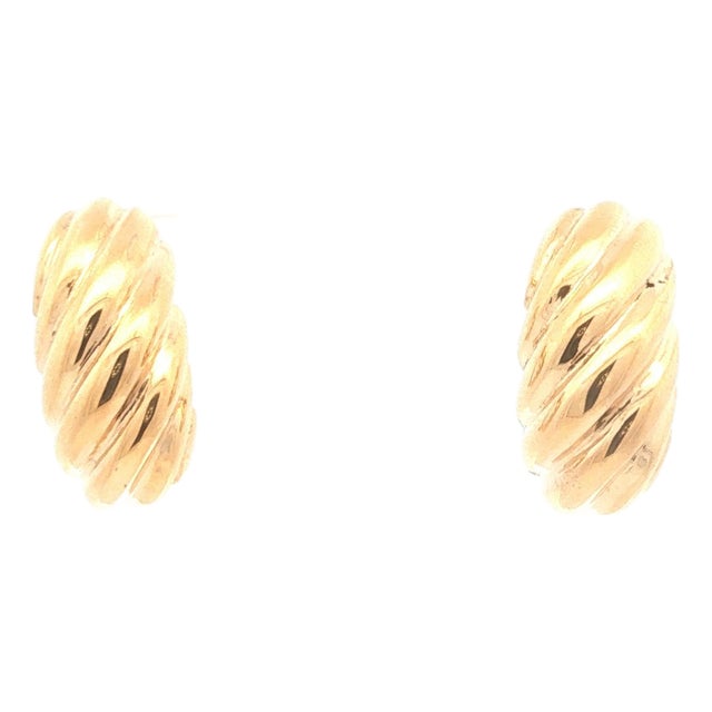 Late 20th Century Pair of Gold Shrimp Earrings For Sale
