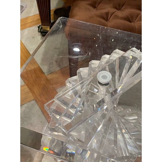 Mid-Century Modern Mid Century Modern Pair Shlomi Haziza Stacked Lucite Helix Spiral Pedestals For Sale - Image 3 of 8