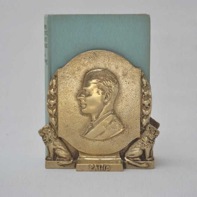Metal 1953 English Vintage Coronation Queen Elizabeth II & Prince Philip Commemorative Bookends, Gilt Bronze - a Pair For Sale - Image 7 of 12
