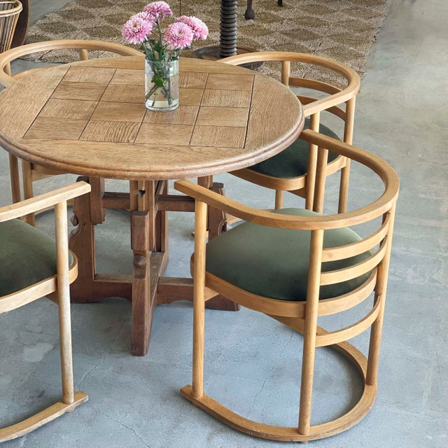 Wonderful set of four bentwood chairs in the style of Josef Hoffmann. Great Art Deco design with curved frame, wide...