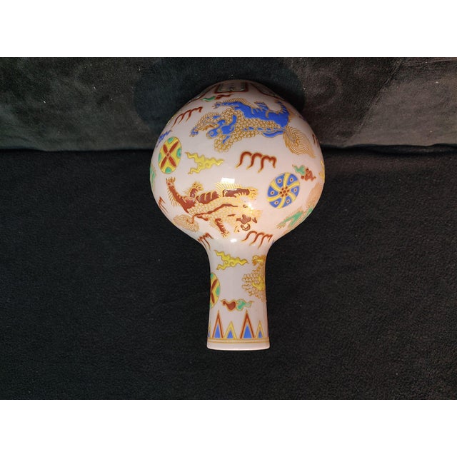 Art Deco Chinese Ceramic Vase,Chenghua Marked Gold Drawing Famille Verte Porcelain Tianqiu Vase Hand Painted Foo Dogs Pattern For Sale - Image 3 of 10