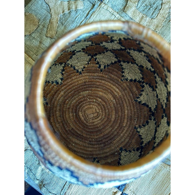 African Zulu Ukhamba Beer Basket – Handwoven Tribal Vessel For Sale - Image 6 of 9