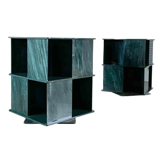 Italian Rotating Green Marble & Acrylic Glass Nightstands, 1970s, Set of 2, in Very Good conditions. Designed 1970 to 1979