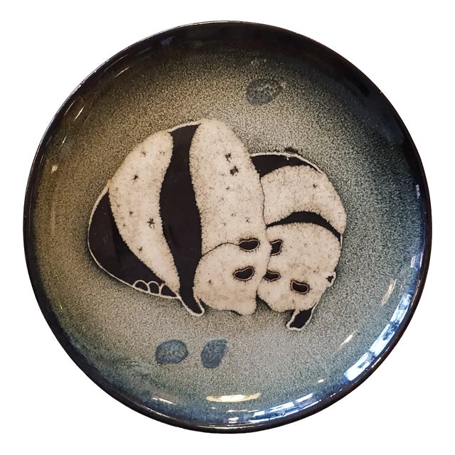 Chinese Handmade Decorative Ceramic Plate with Panda Bear For Sale