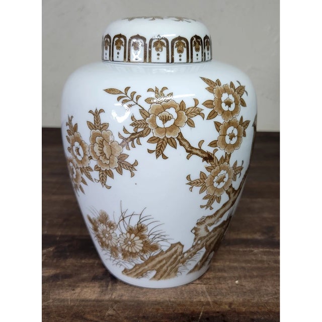 Beautiful vintage mid-century modern porcelain ginger jar/urn vase featuring an elegant Japanese-inspired floral and bird...