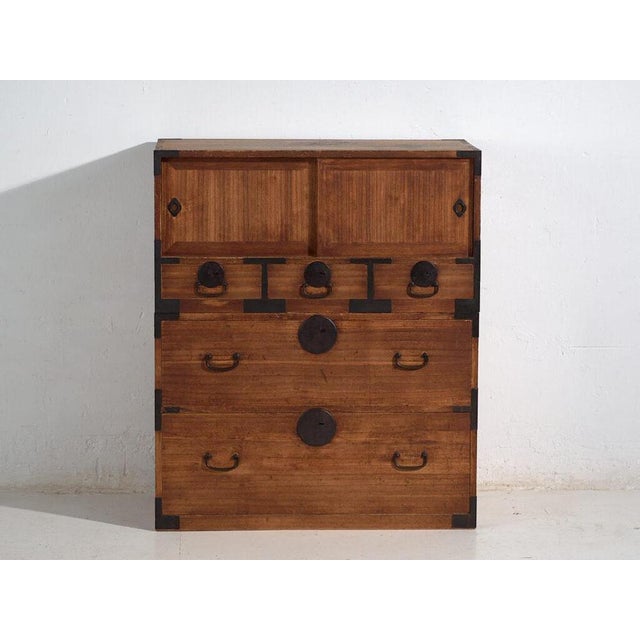 Antique Japanese Tansu in Wood For Sale - Image 5 of 14