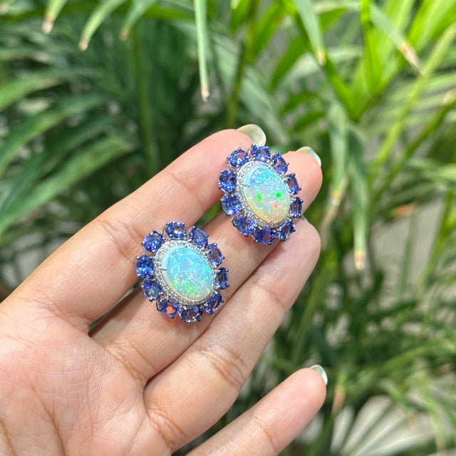 18k White Gold 14.24ct Fire Opal & Blue Sapphire Cluster Diamond Vintage Earrings- A Pair For Sale - Image 10 of 18