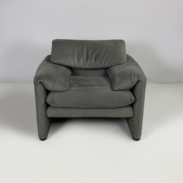 Italian modern armchair Maralunga by Vico Magistretti for Cassina, 1970s Armchair model Maralunga in dark green-gray...
