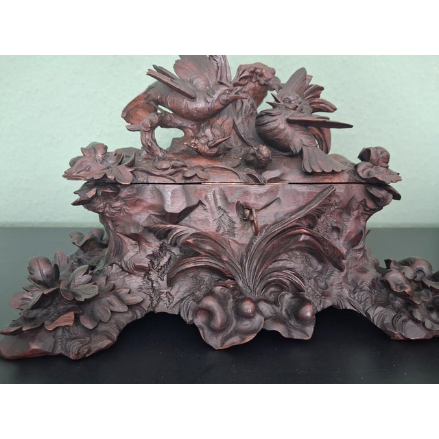 French Black Forest Jewelry Box with Birds and Vase Holder, 1950 For Sale - Image 6 of 17