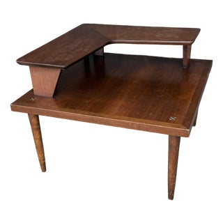 American of Martinsville Two-Tiered Wood Corner Table For Sale