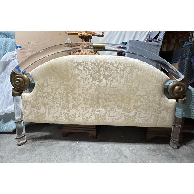 Hollywood Regency 1980s Brass and Lucite by Marcello Mioni Headboard and Footboard For Sale - Image 3 of 14