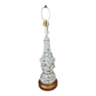 Meissen Style German Schneeballen Porcelain Snowball Vase Table Lamp For Sale