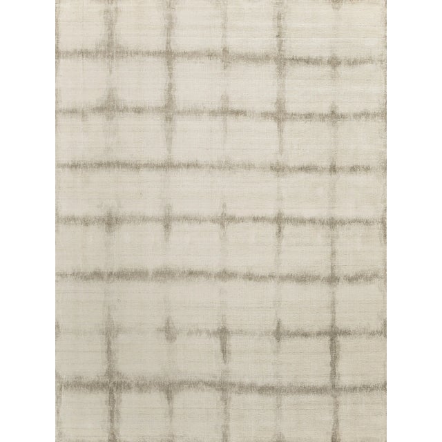 Exquisite Rugs Chroma Handmade New Zealand Wool & Bamboo Silk Ivory/Silver Rug-10'X14' For Sale