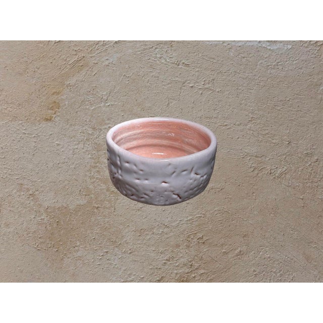 Ceramic Vintage Japanese Studio Pottery Chawan Tea Bowl in Ivory & Blush Crackle Glaze For Sale - Image 7 of 7