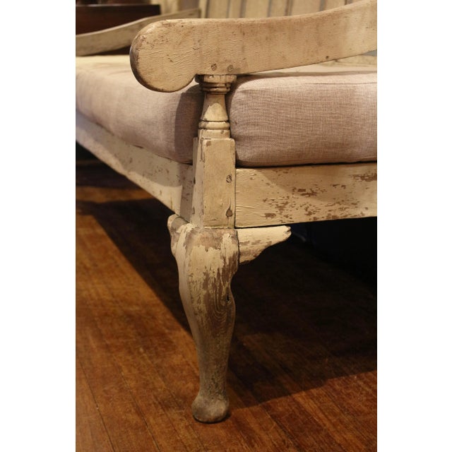 Mid-Late 18th Century English Painted Settle For Sale - Image 4 of 6