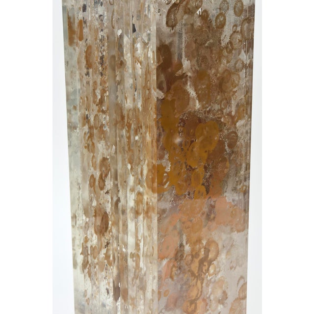 1970's Vintage French Lucite Column Table Lamp With Copper and Gold Leaf by Romeo Paris For Sale - Image 4 of 10