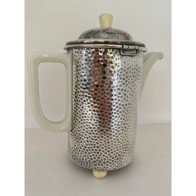 WMF Württembergische Metallwarenfabrik 1930 Art Deco Insulated Hammered Silver Coffeepot WMF Bauscher Weiden For Sale - Image 4 of 6