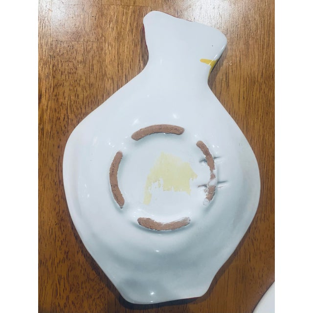 Late 20th Century Collection of Hand-Painted Fish Serving Plates - Set of 5 For Sale - Image 10 of 11