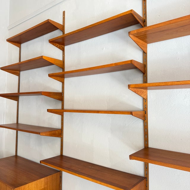 Mid-Century Modern Large Danish Teak Modular Wall System from FM Møbler, 1960s For Sale - Image 3 of 16