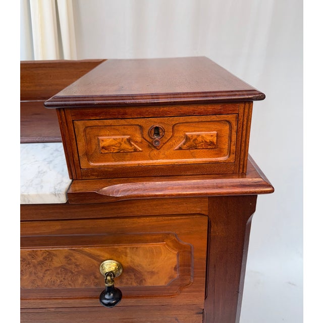19th-Century Victorian Eastlake Walnut & Burl Dresser With Original Finish & Hardware For Sale - Image 4 of 18