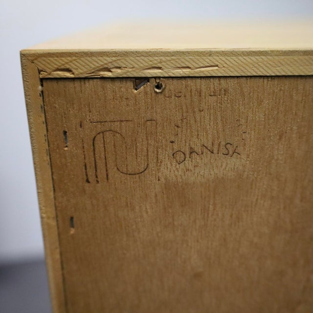 Beige Danish Modern Oak Wall Cabinet by Poul Hundevad for Hundevad & Co., Denmark, 1960s For Sale - Image 8 of 9