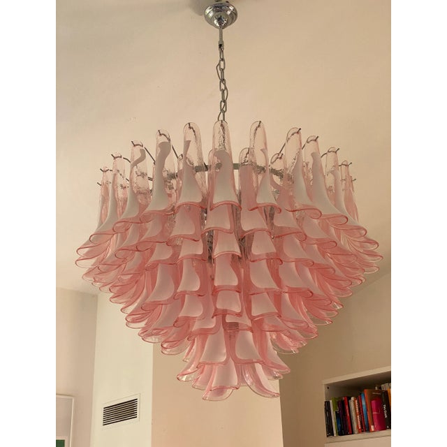 Pink Contemporary White and Pink “Selle” Murano Glass Petali Chandelier in Mazzega Style For Sale - Image 8 of 11
