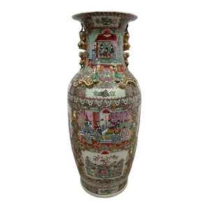 Early 20th Century Chinese Hand Painted Rose Medallion Temple Vase