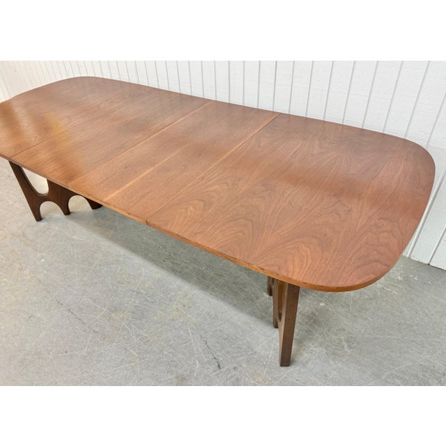 Mid-Century Modern Broyhill Brasilia Walnut Dining Table For Sale In Philadelphia - Image 6 of 8