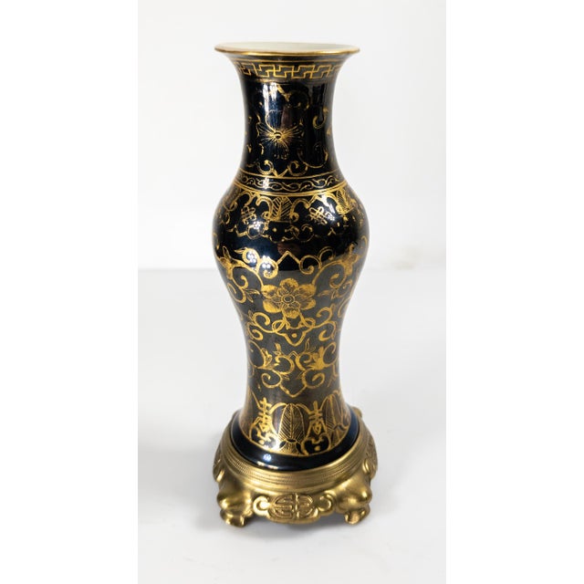 19th Century Chinese Mirror Black Vase With Gilt Decoration, Kangxi Mark For Sale In New York - Image 6 of 18
