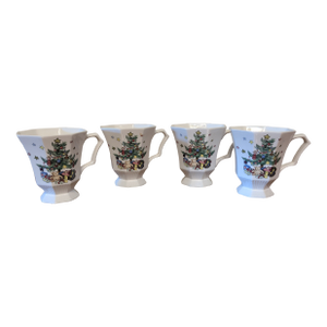 Late 20th Century Nikko Christmastime Octagonal Footed Set of Coffee Mugs - Set of 4